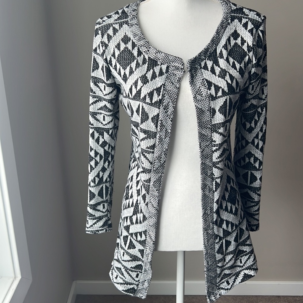 Candy Couture Cardigan - Picture 4 of 10